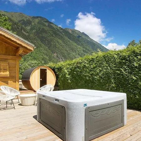 Chalet Bechar - 10pax - 155m2 Renove - Sauna - Jacuzzi - Vues Sur Le Massif Du Mont-blanc *