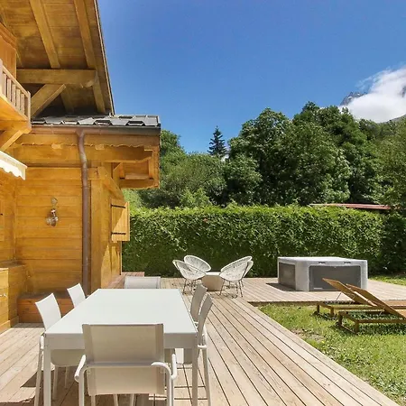 Bechar - 10pax - 155m2 Renove - Sauna - Jacuzzi - Vues Sur Le Massif Du Mont-blanc Chalet